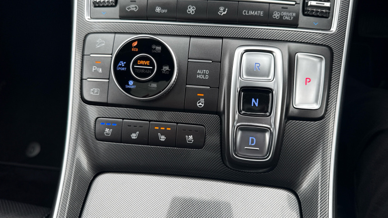 Hyundai SANTA FE 1.6 TGDi Hybrid Ultimate 5dr 4WD Auto Hybrid Estate